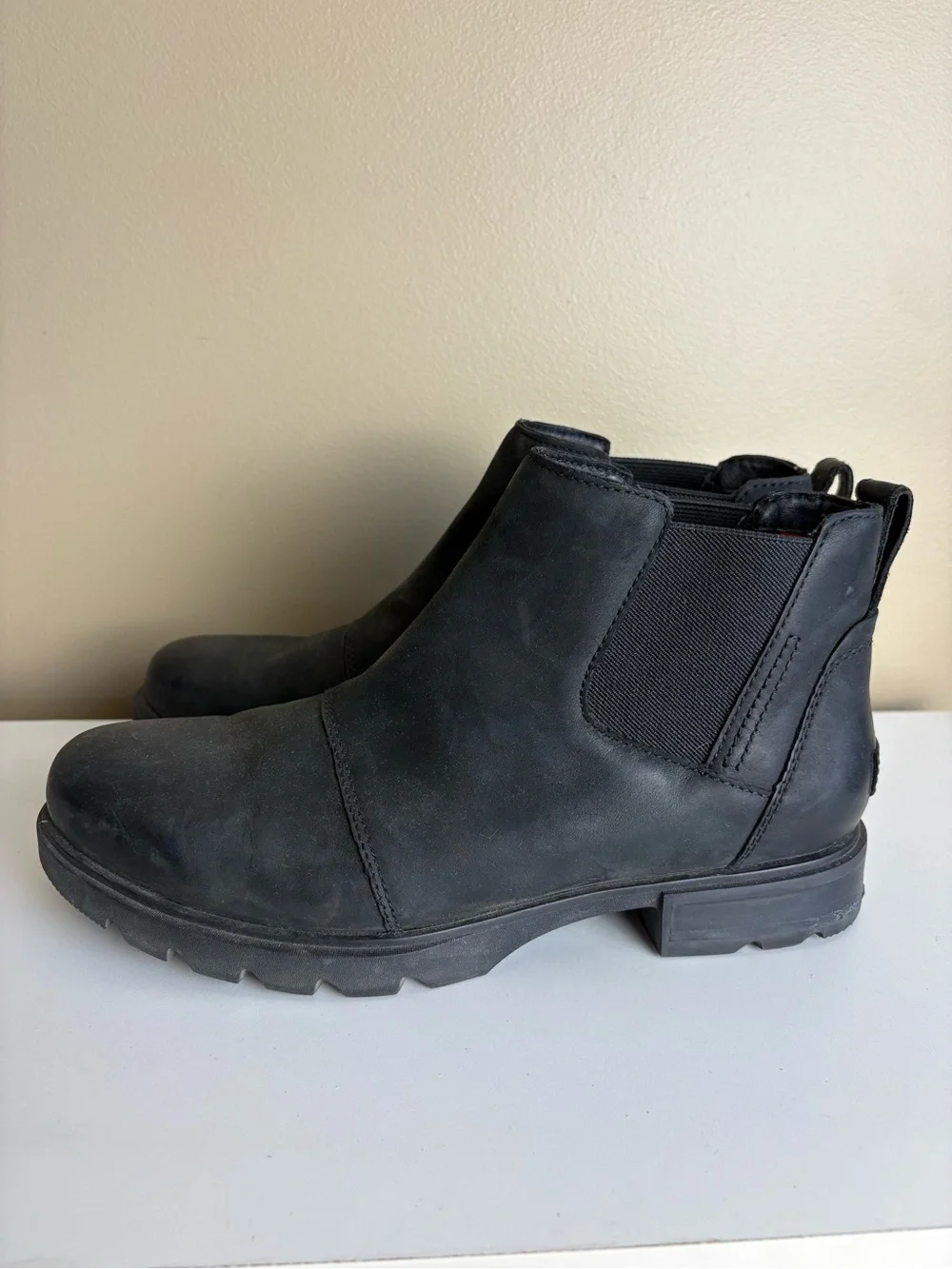 Sorel Emelie III Chelsea Black Waterproof Boots Size 9